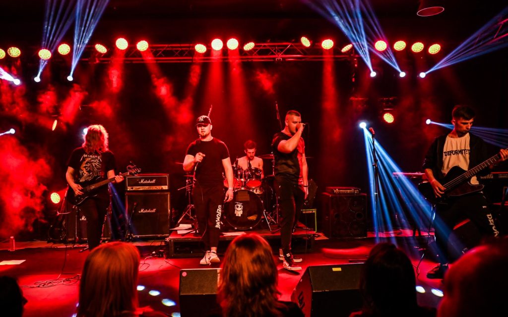 ZROK fest: Deformitet, Po Kratkom Postupku, Ectratis