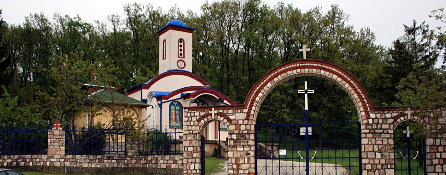 27 leta svetlosti
