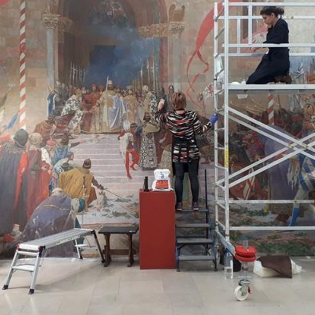 Razgovor sa konzervatorom „Rad na slici Paje Jovanovića Krunisanje cara Dušana”