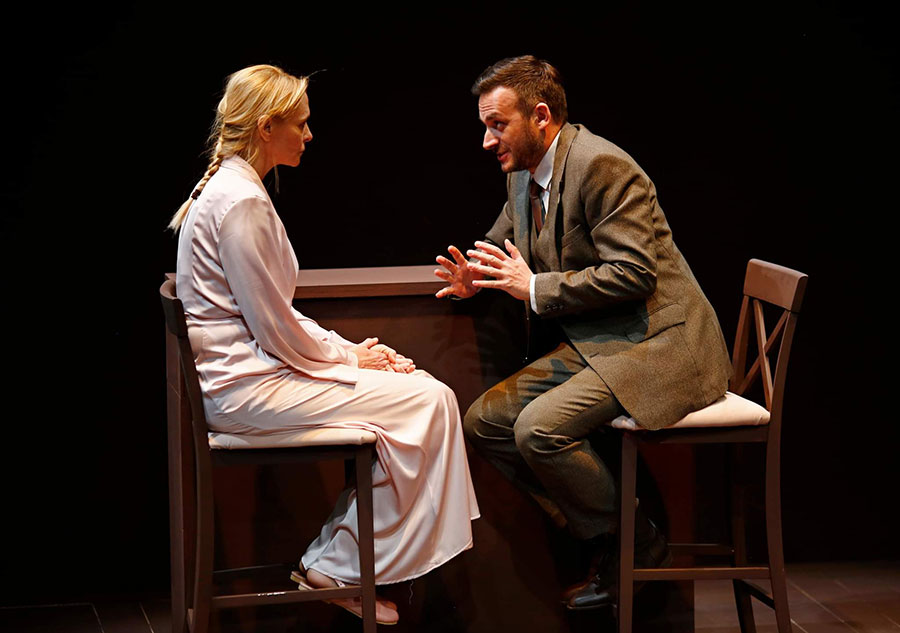 Lutka sa kreveta broj 21 - Đorđe Lebović - Koprodukcija: Srpsko narodno pozorište Novi Sad, Kulturni centar Pančeva, „Beo Art” Beograd i Savez dramskih umetnika Vojvodine