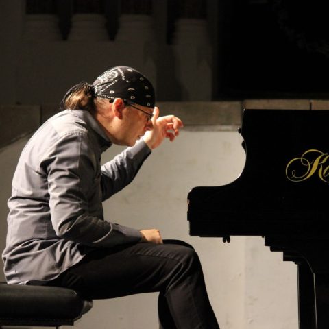 Koncert pijaniste Bogdana Đorđevića 26. aprila u Kulturnom centru Novog Sada, klub „Tribina mladih“