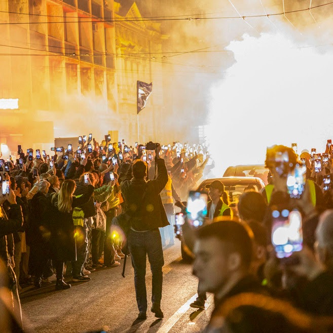 Između dva načina gledanja